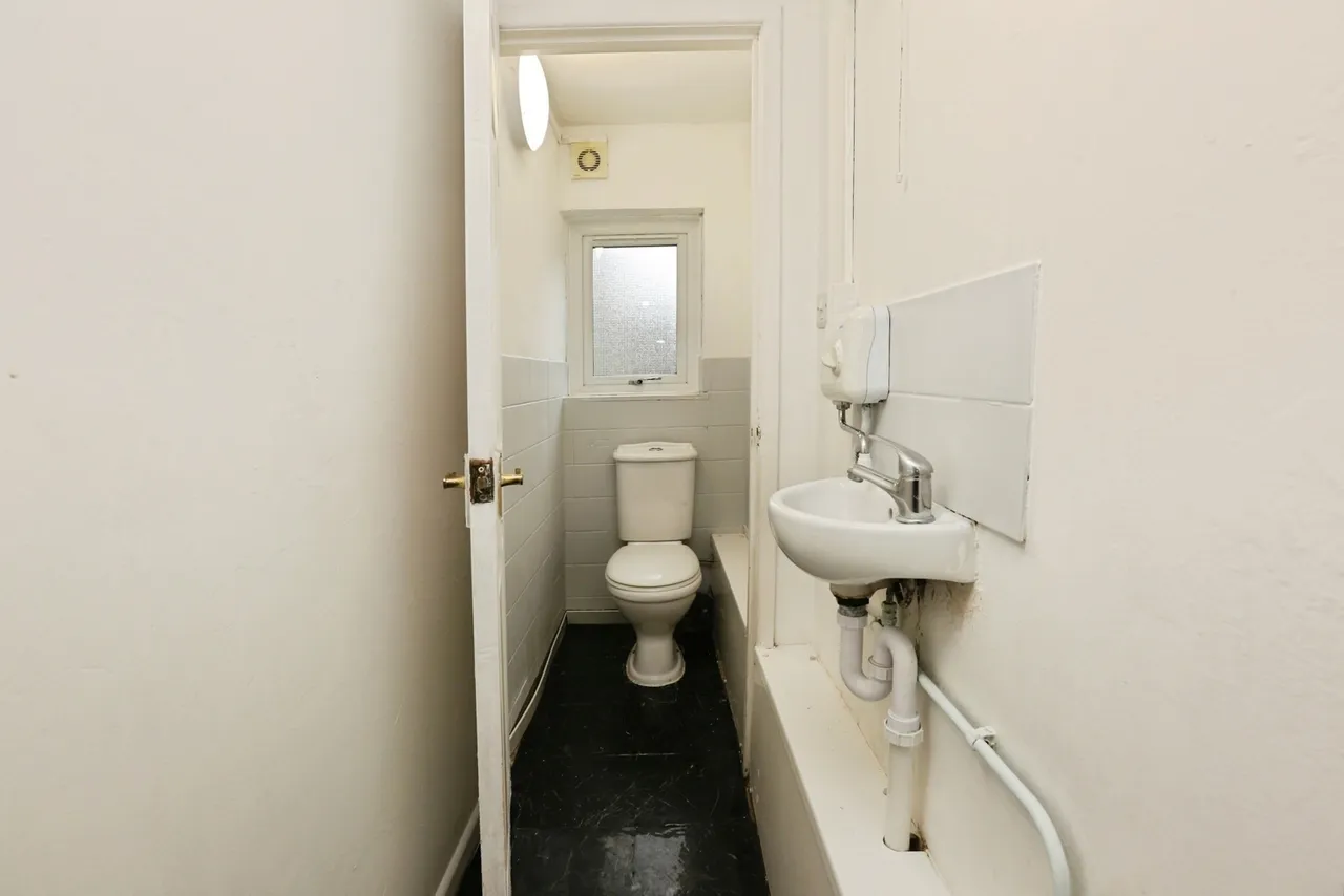 Newtown Road, Southampton, SO19, photo 15