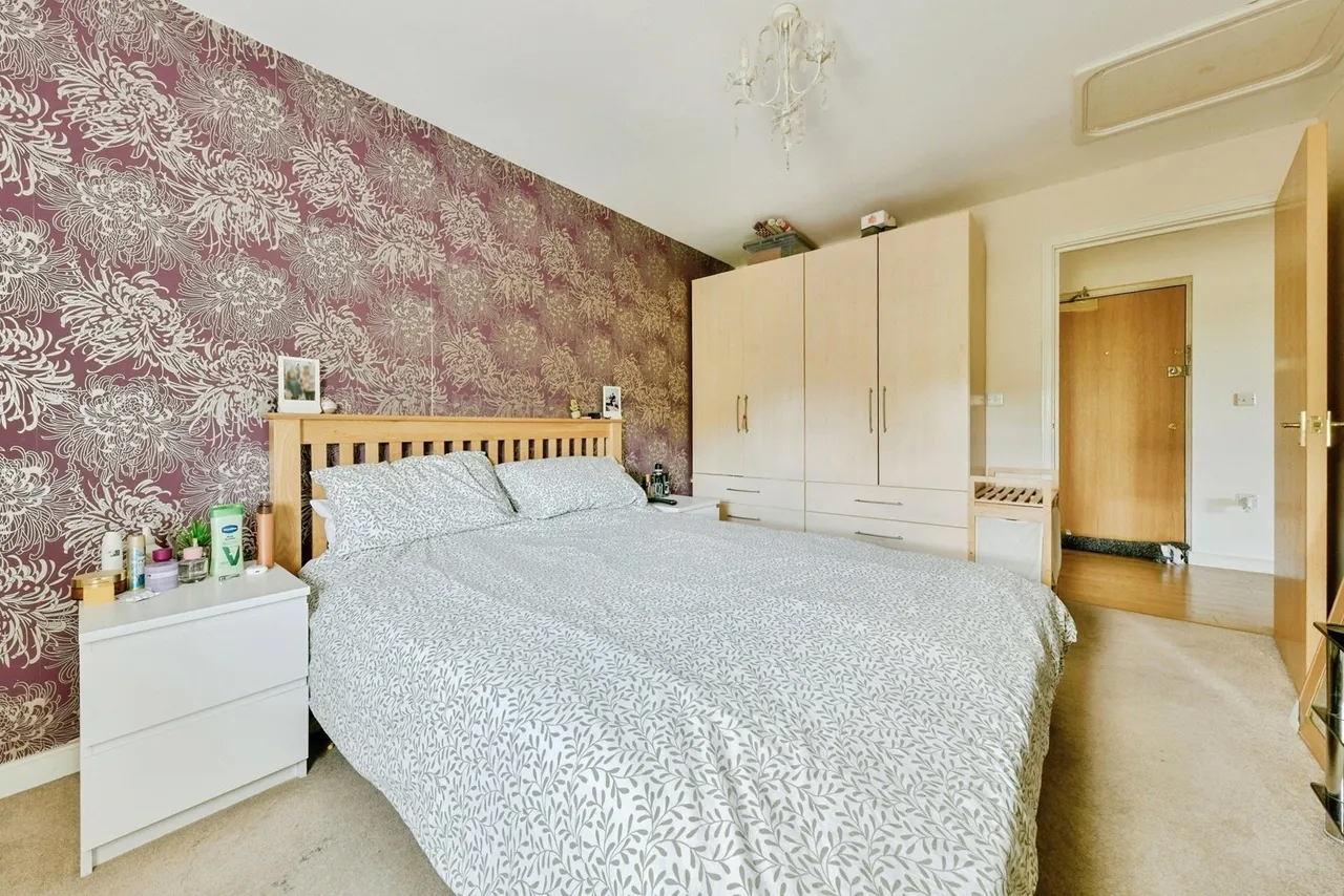 North Road, Hertford, Hertfordshire, SG14, photo 10