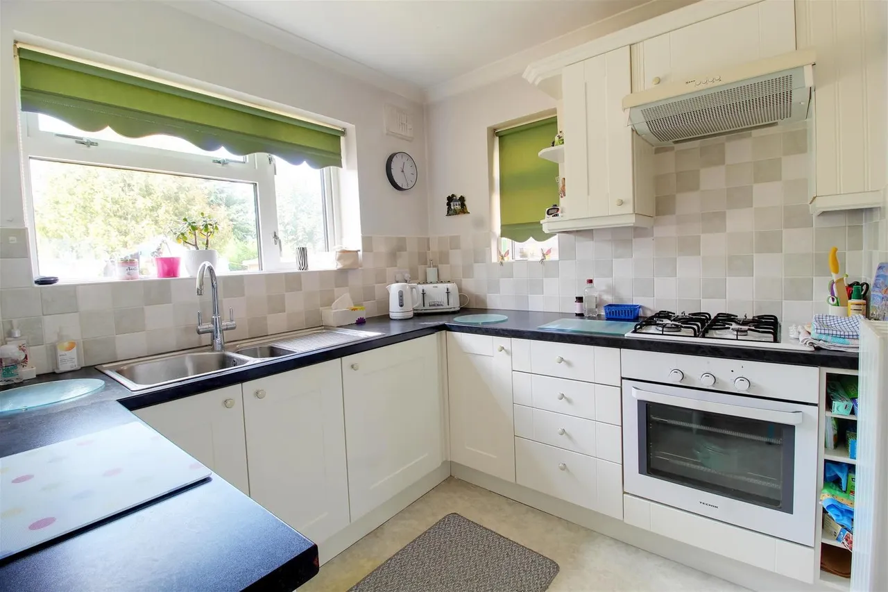 Brookside, South Mimms EN6 3PU, photo 6