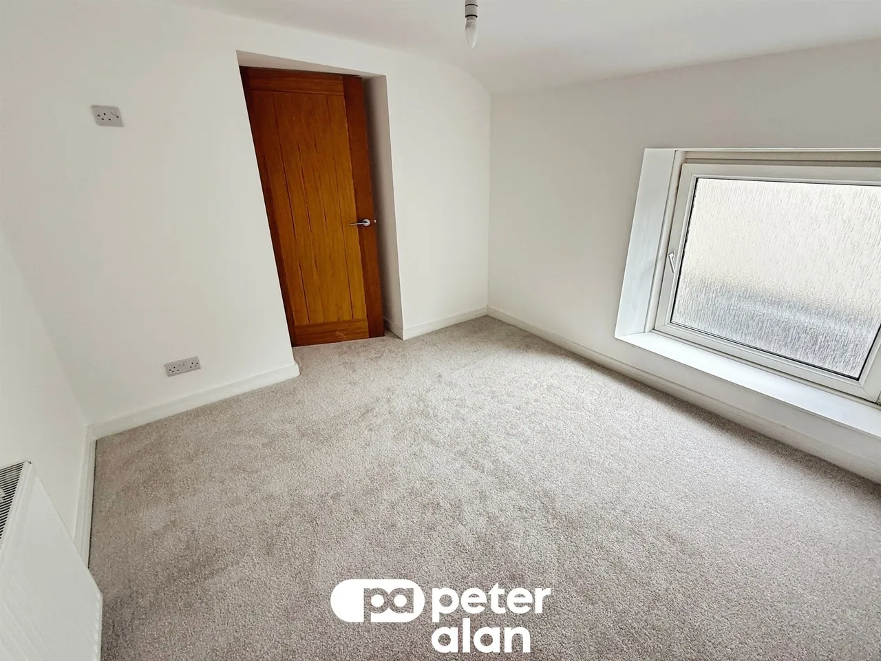 High Street, Blackwood, NP12, photo 11