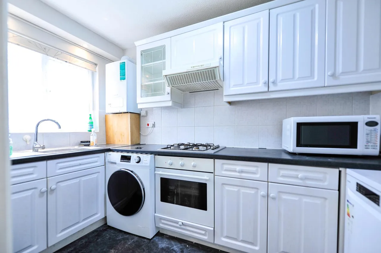 Ruskin Way, London, SW19, photo 5