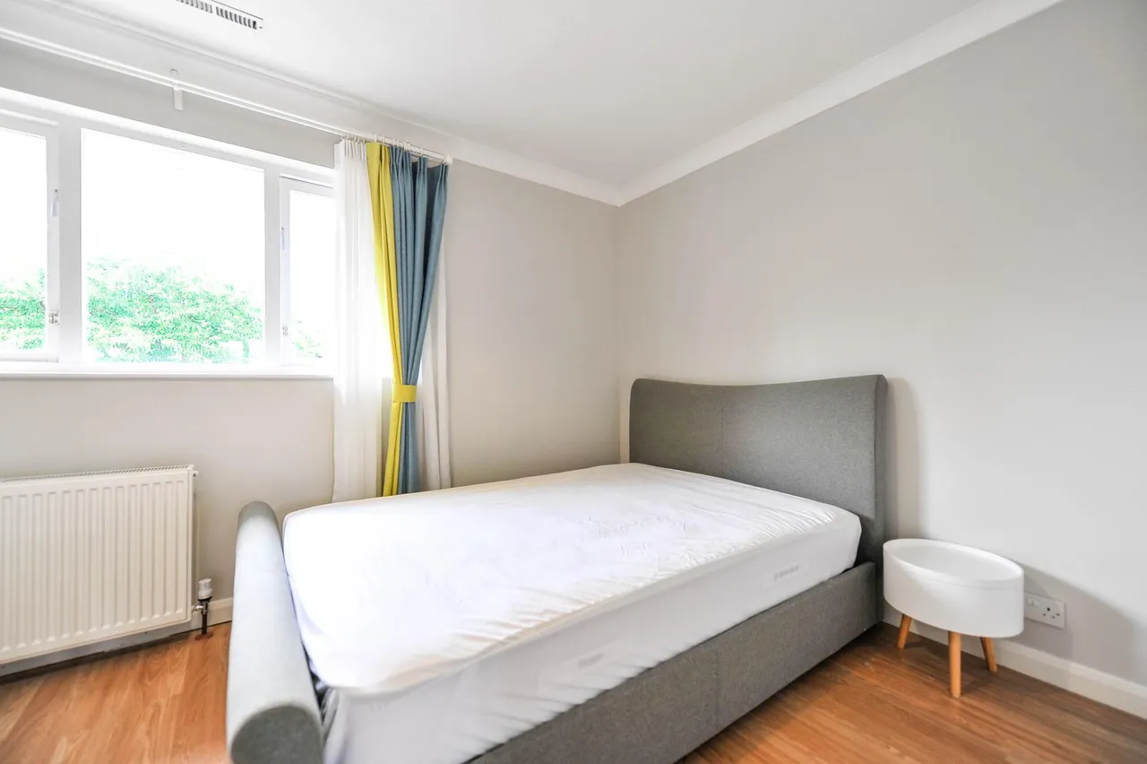Ruskin Way, London, SW19, photo 12