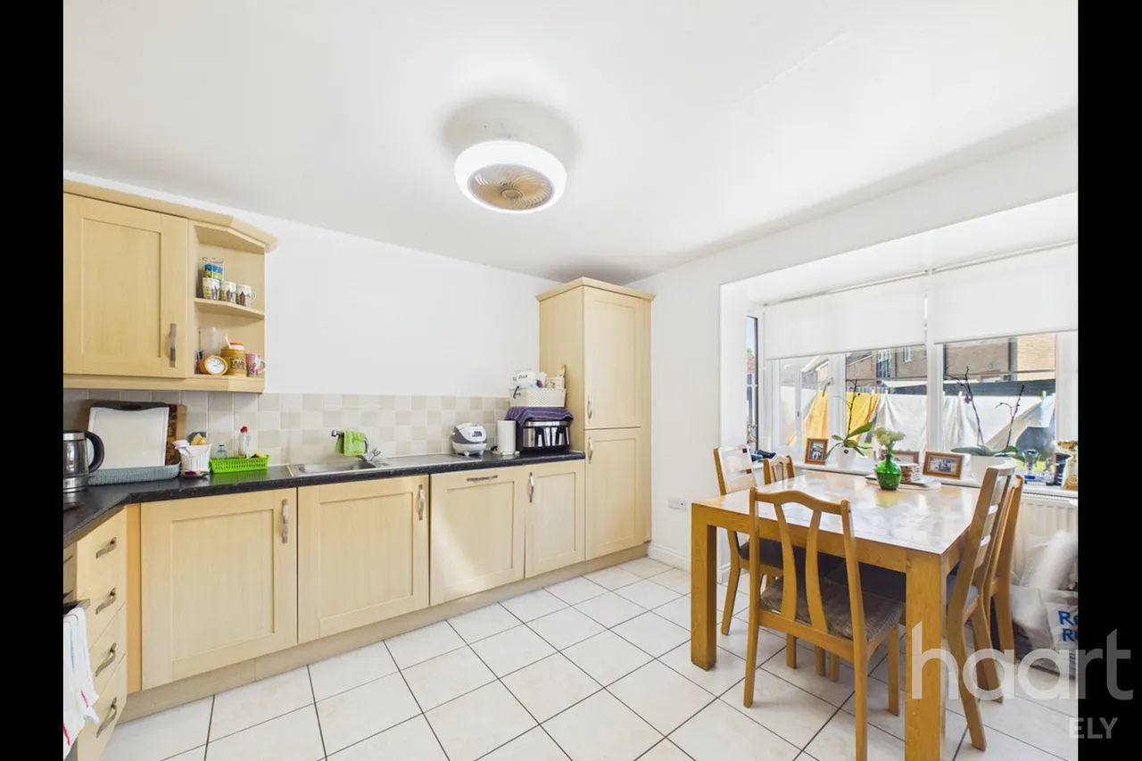 Lapwing Way, Soham, CB7, photo 6