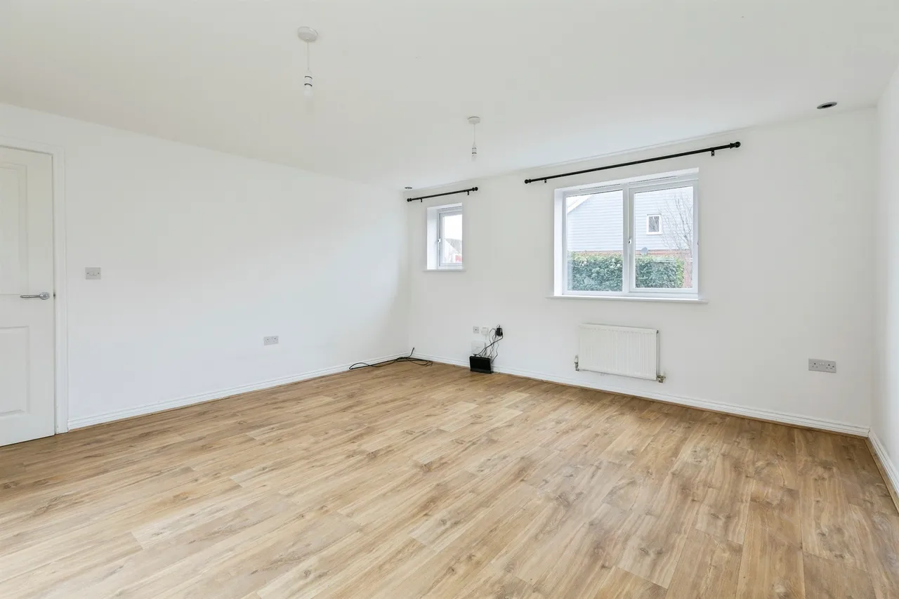 Vickers Way, Upper Cambourne, Cambridge, photo 7