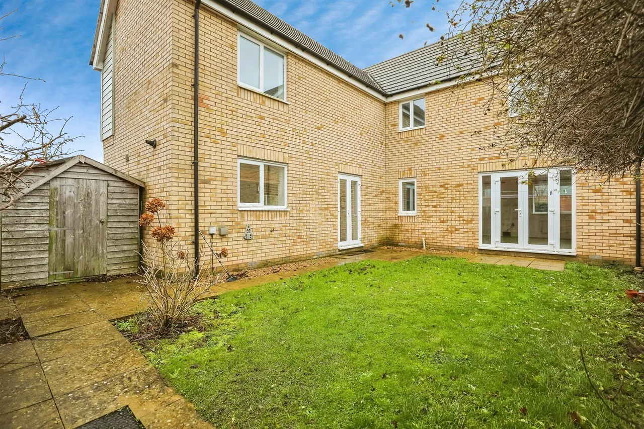Vickers Way, Upper Cambourne, Cambridge, photo 4