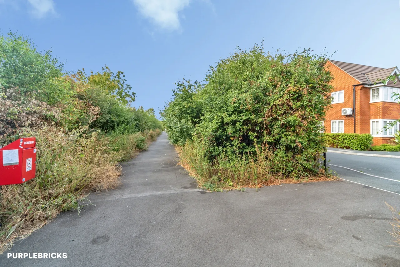 Parrott Grove, Bedford, MK43, photo 20