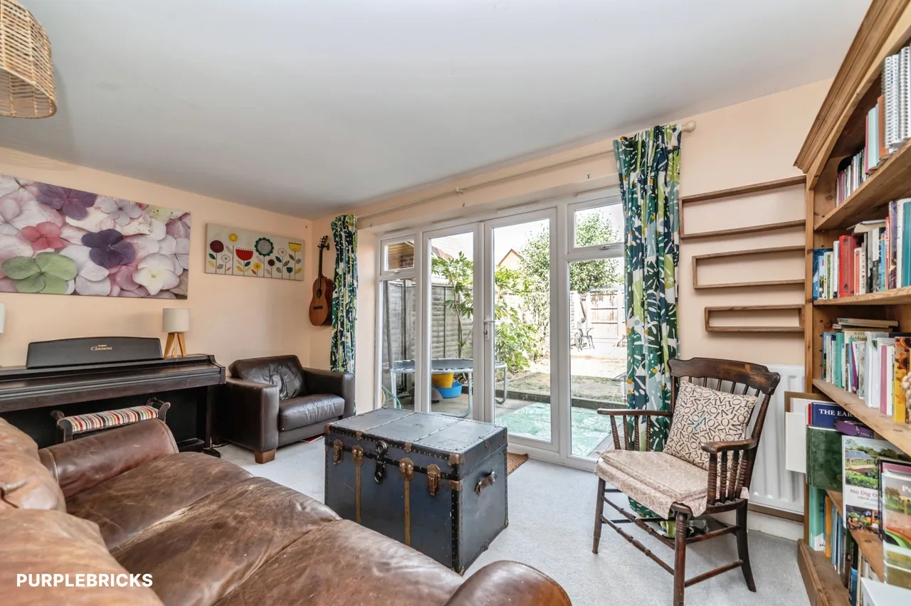 Parrott Grove, Bedford, MK43, photo 9