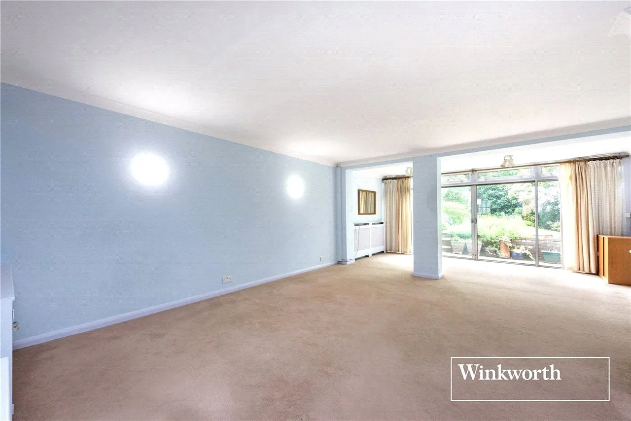 The Terrace, Hendon Lane, Finchley, London, N3, photo 2