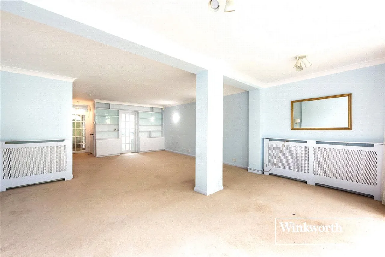 The Terrace, Hendon Lane, Finchley, London, N3, photo 3