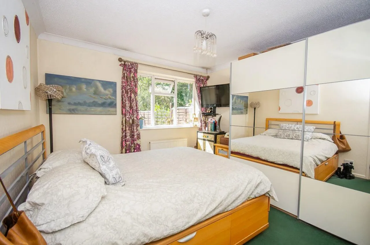 Old Gloucester Road, Hambrook, BS16, photo 10