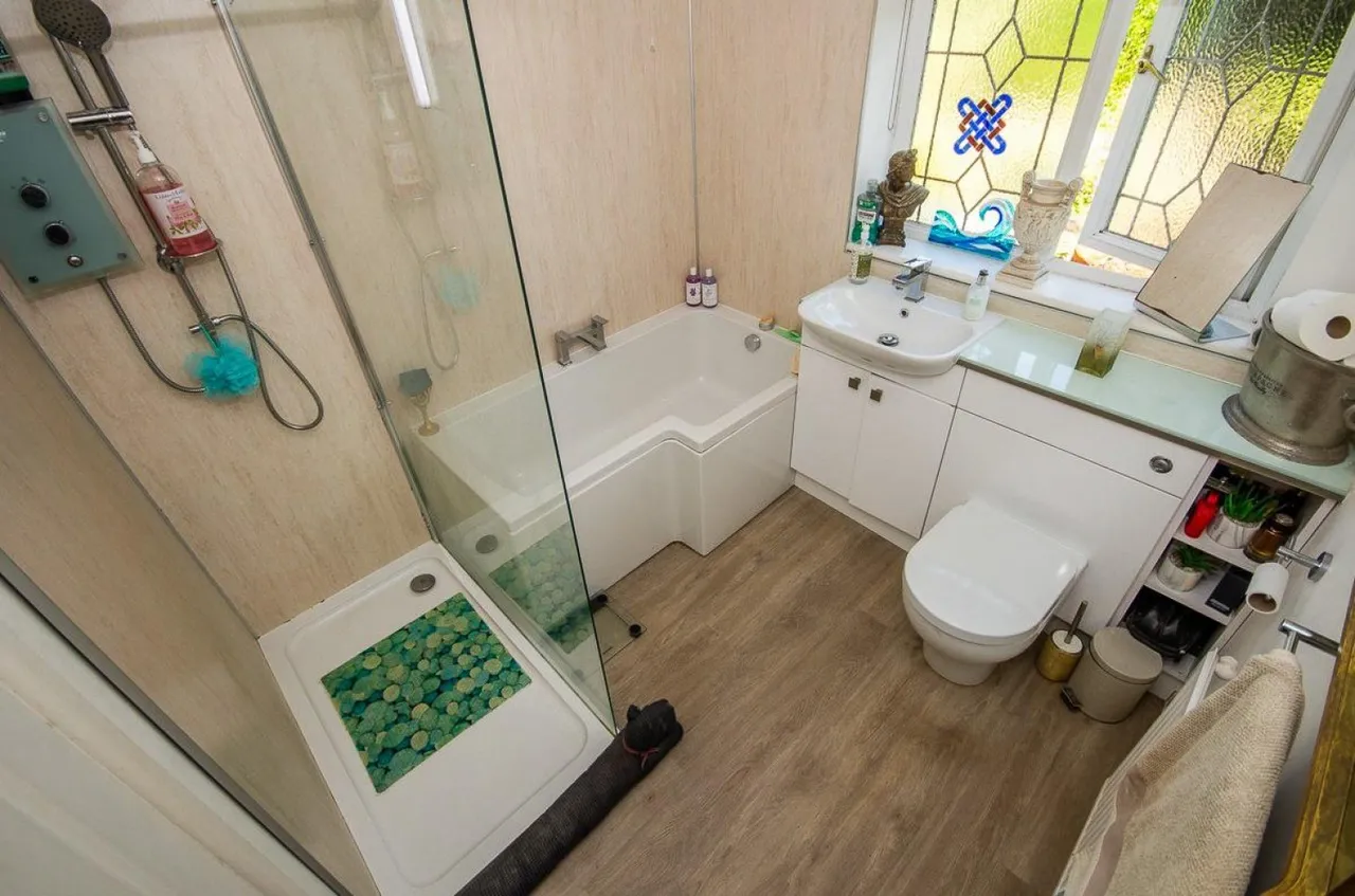 Old Gloucester Road, Hambrook, BS16, photo 14