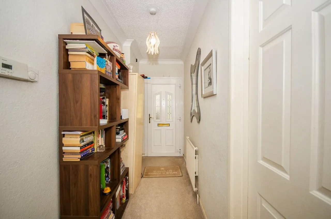 Old Gloucester Road, Hambrook, BS16, photo 5