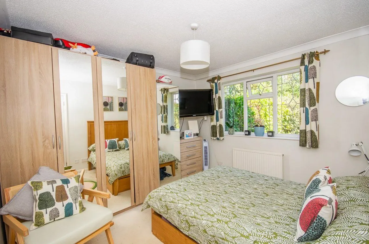 Old Gloucester Road, Hambrook, BS16, photo 12