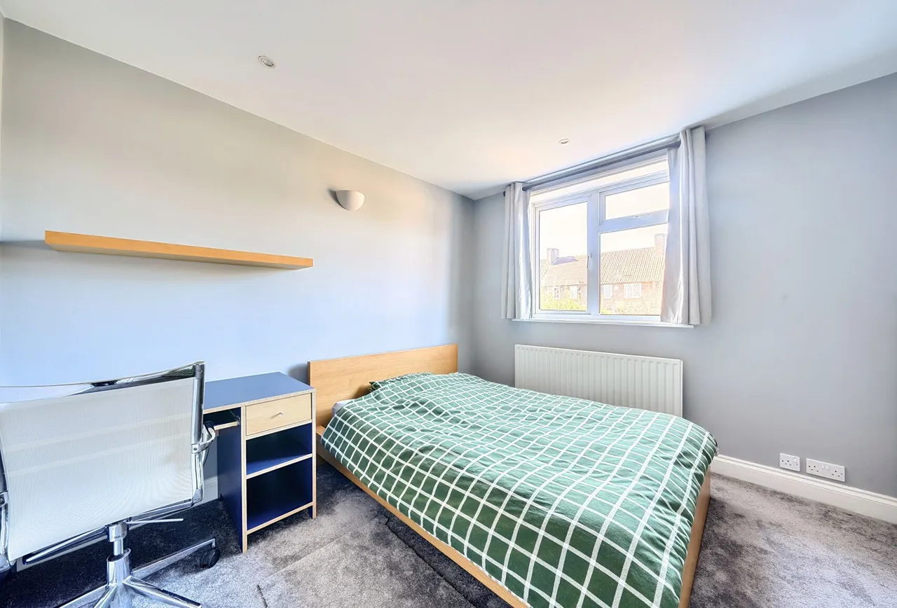 Malmesbury Road, Morden, SM4 6HF, photo 22