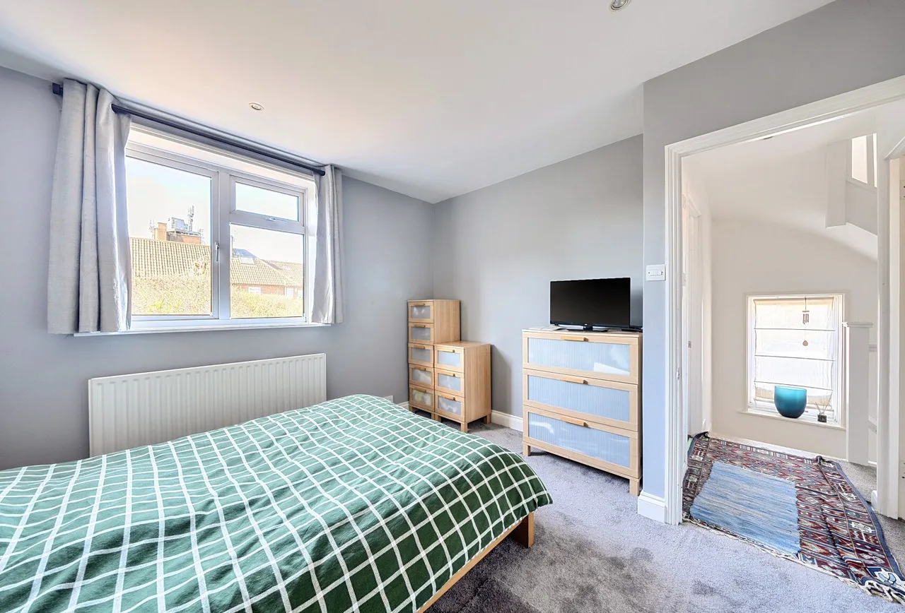 Malmesbury Road, Morden, SM4 6HF, photo 8