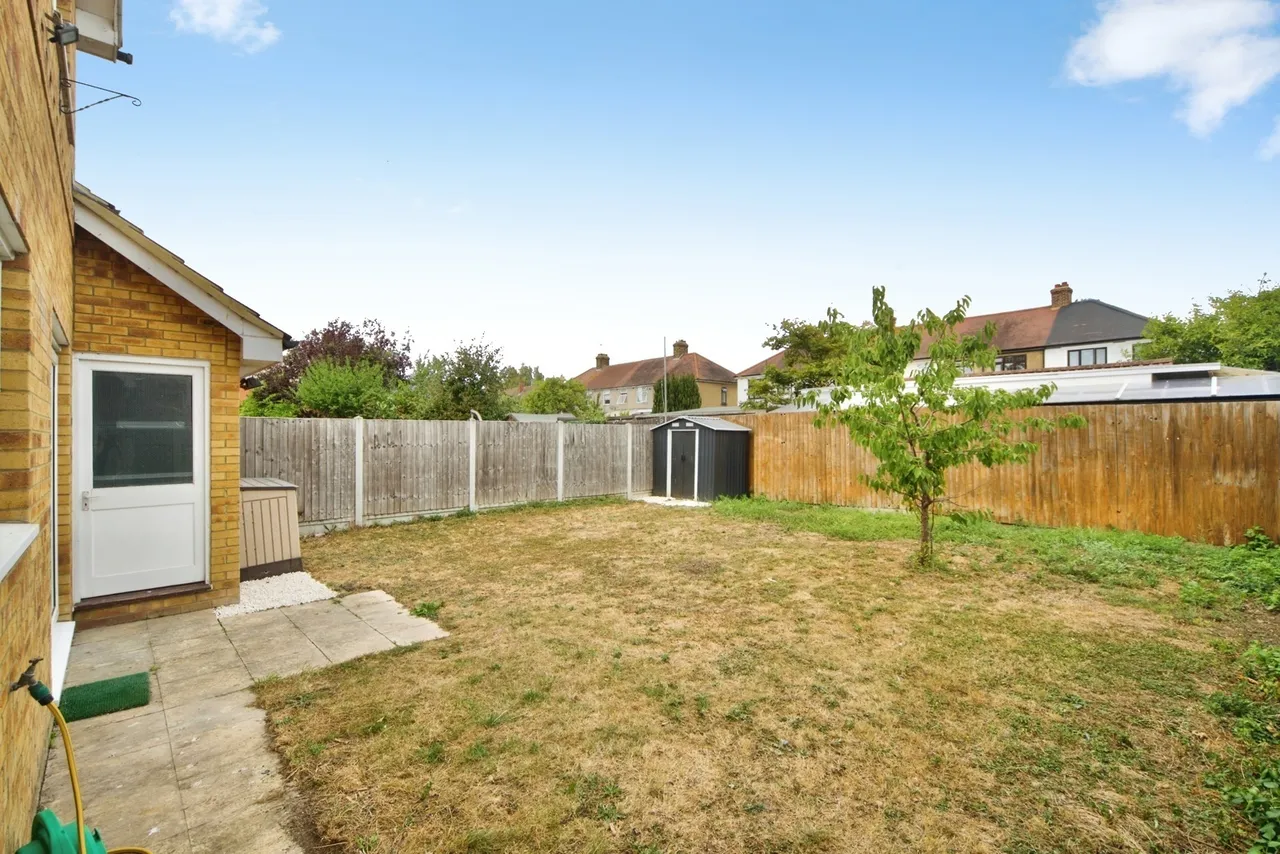 Burleigh Close, Romford, RM7, photo 16