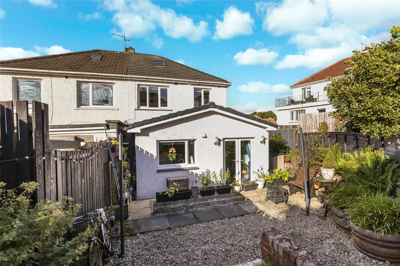Viewfield Drive, Garrowhill, G69, photo 4