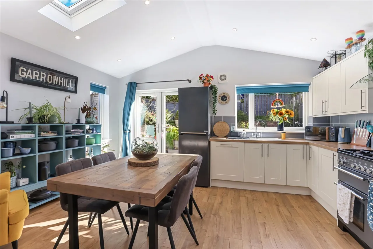 Viewfield Drive, Garrowhill, G69, photo 9
