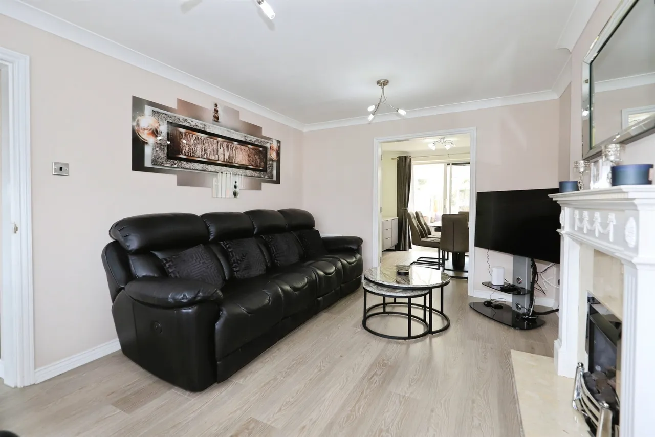 Weston Drive, Bilston, WV14, photo 11