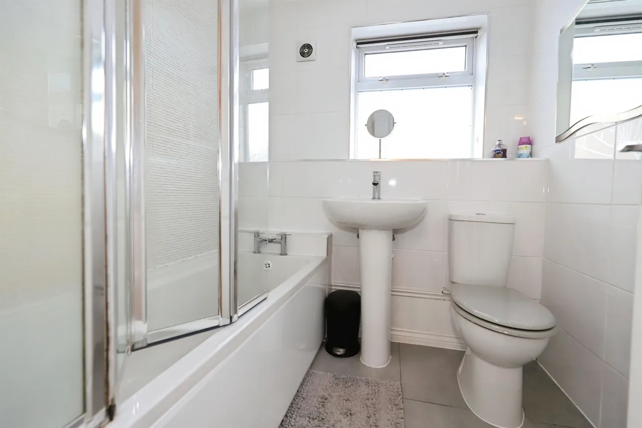 Weston Drive, Bilston, WV14, photo 23