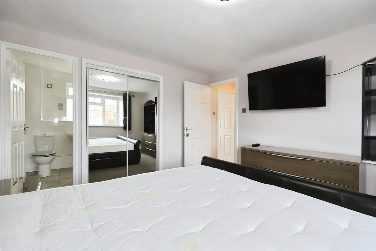 Weston Drive, Bilston, WV14, photo 17