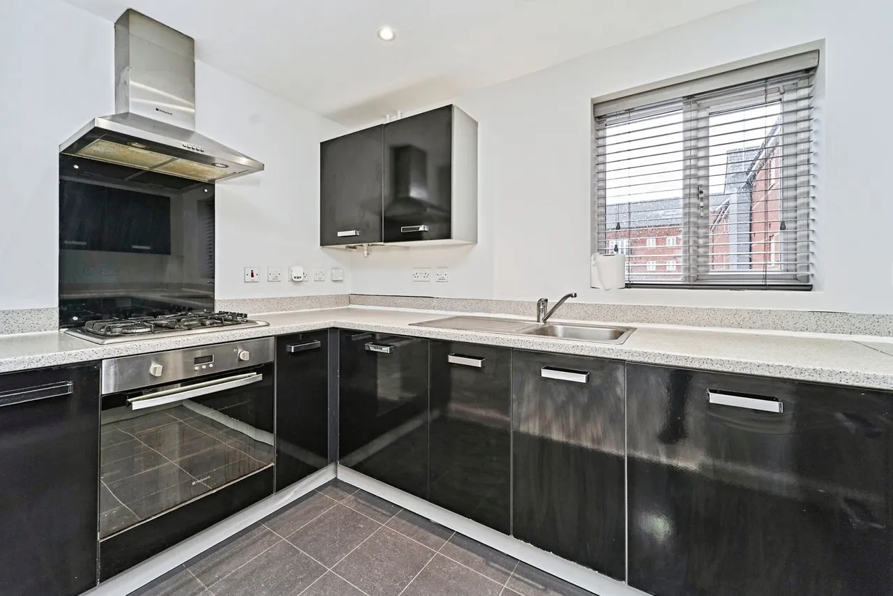 Merton Way, Walsall, West Midlands, WS2, photo 3