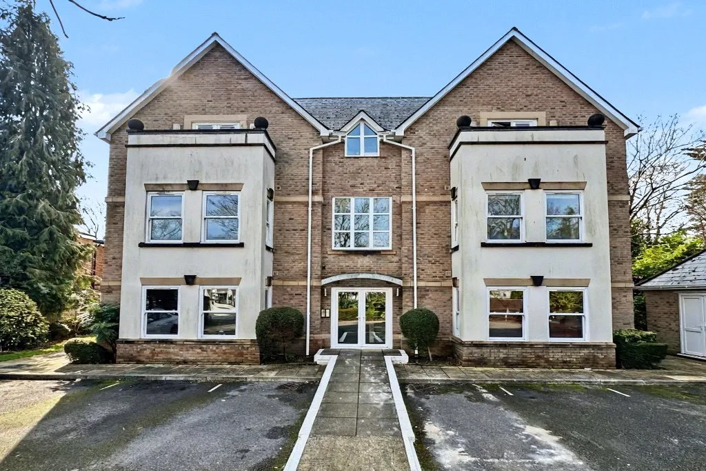 Le Petit Manoir, 70 Lansdowne Road, Bournemouth, Dorset, BH1, photo 7