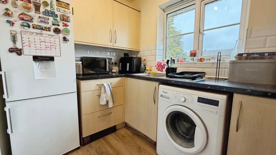 London Road, Newbury, RG14, photo 6