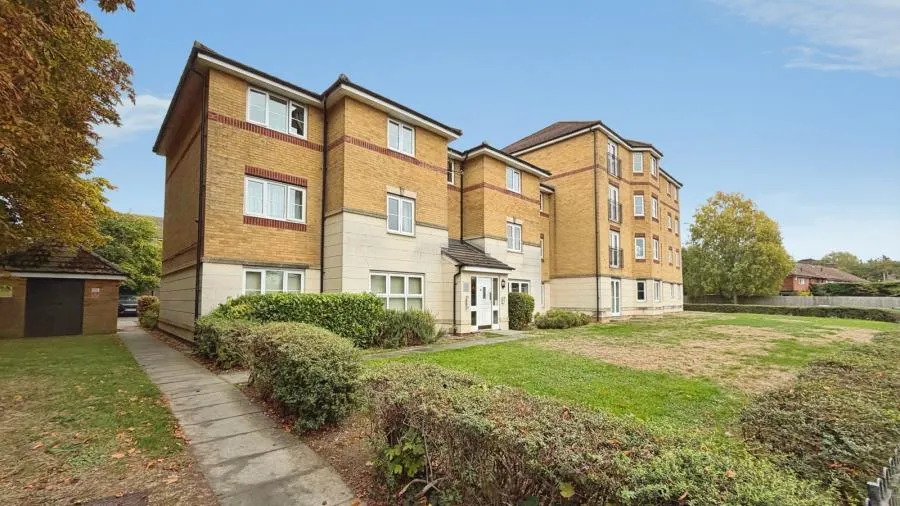 London Road, Newbury, RG14, photo 12