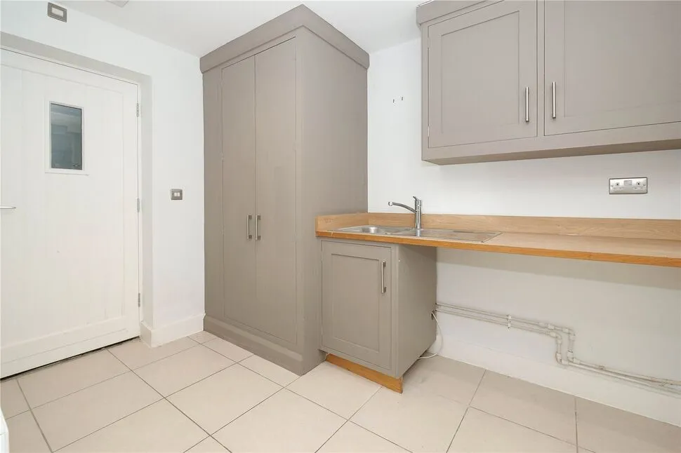 Chestnut Gardens, Baildon, BD17, photo 7