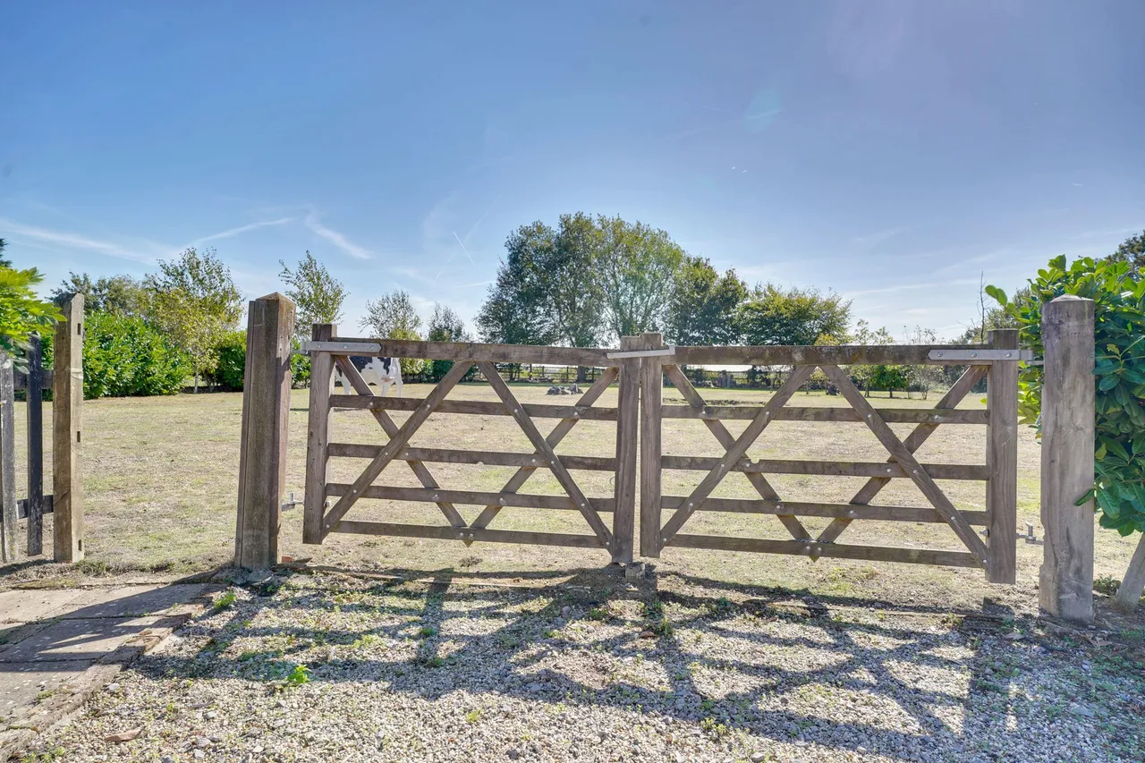 The Street, Sheering, CM22, photo 31