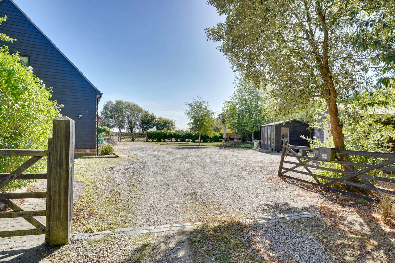 The Street, Sheering, CM22, photo 32