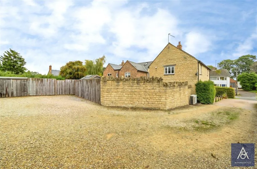 Broad Street, Syresham, NN13, photo 18