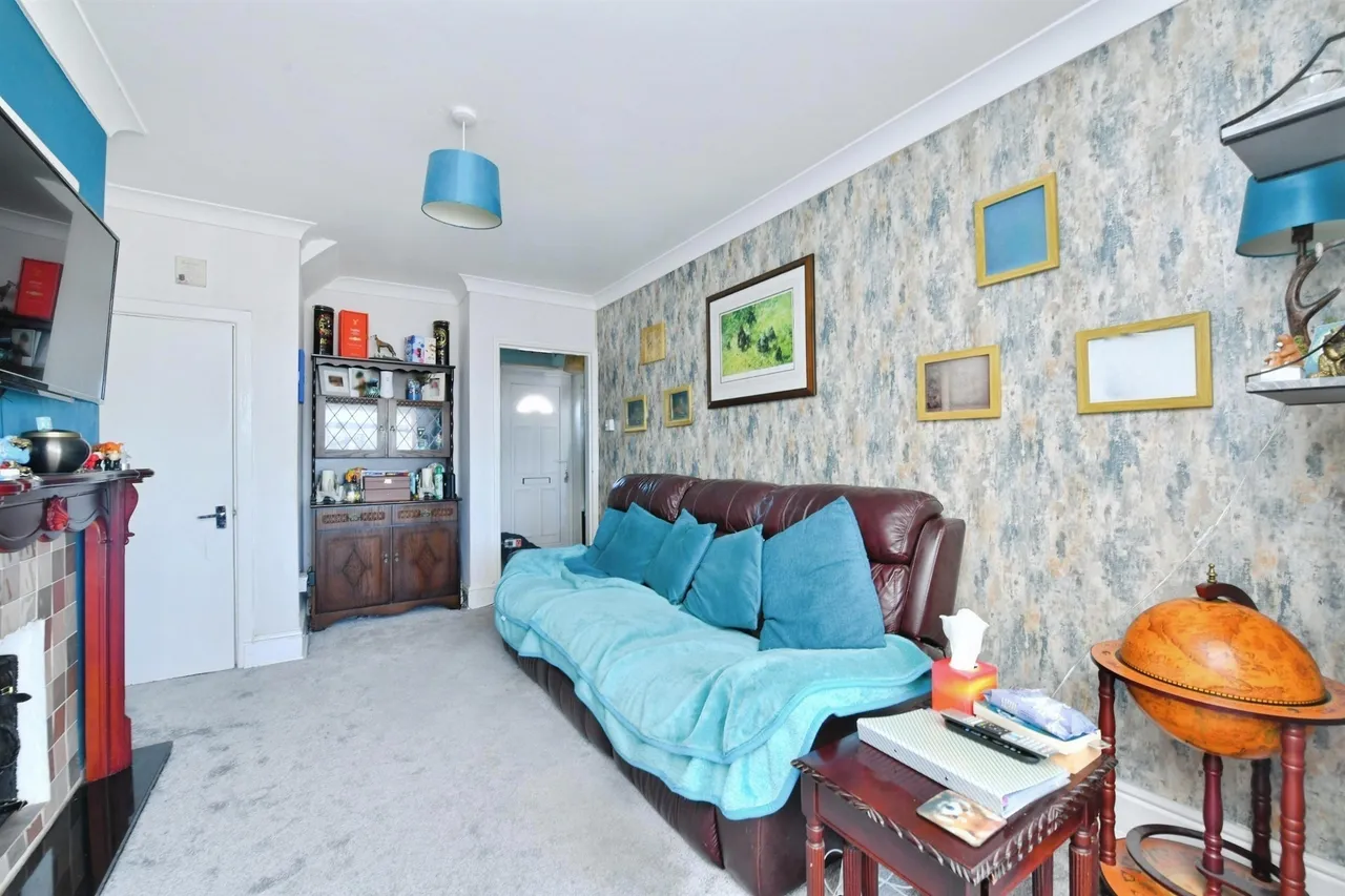 Channel Park Avenue, Plymouth, photo 7