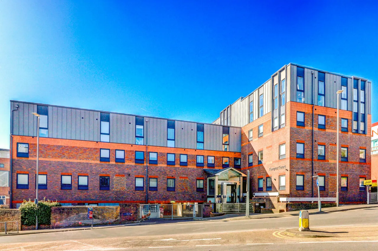 1 bed flat to rent, Bellfield Road, High Wycombe, HP13