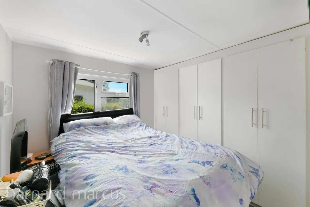 Vann Lake Road, Ockley, Dorking, photo 6
