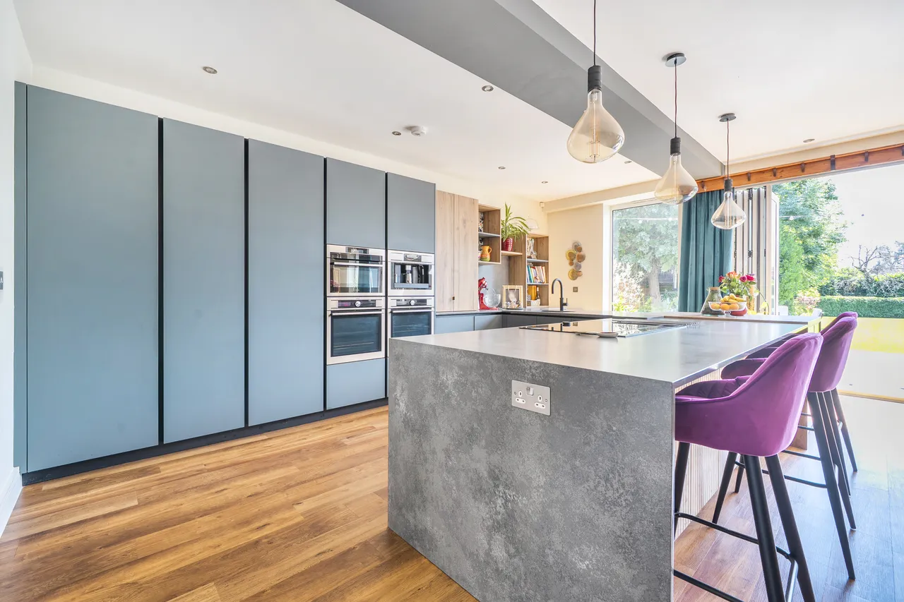 Ouseley Road, Wraysbury, TW19, photo 2