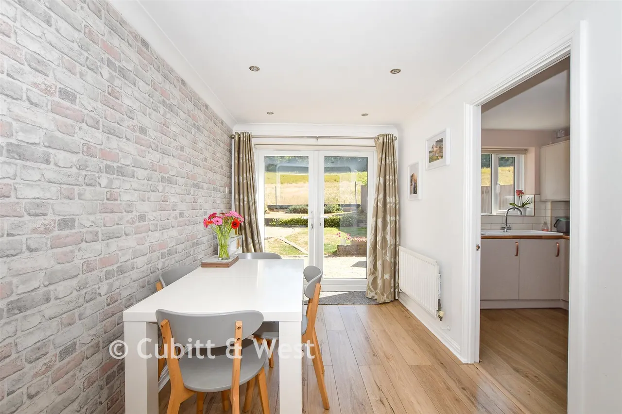 Longsdon Way, Caterham, CR3, photo 14
