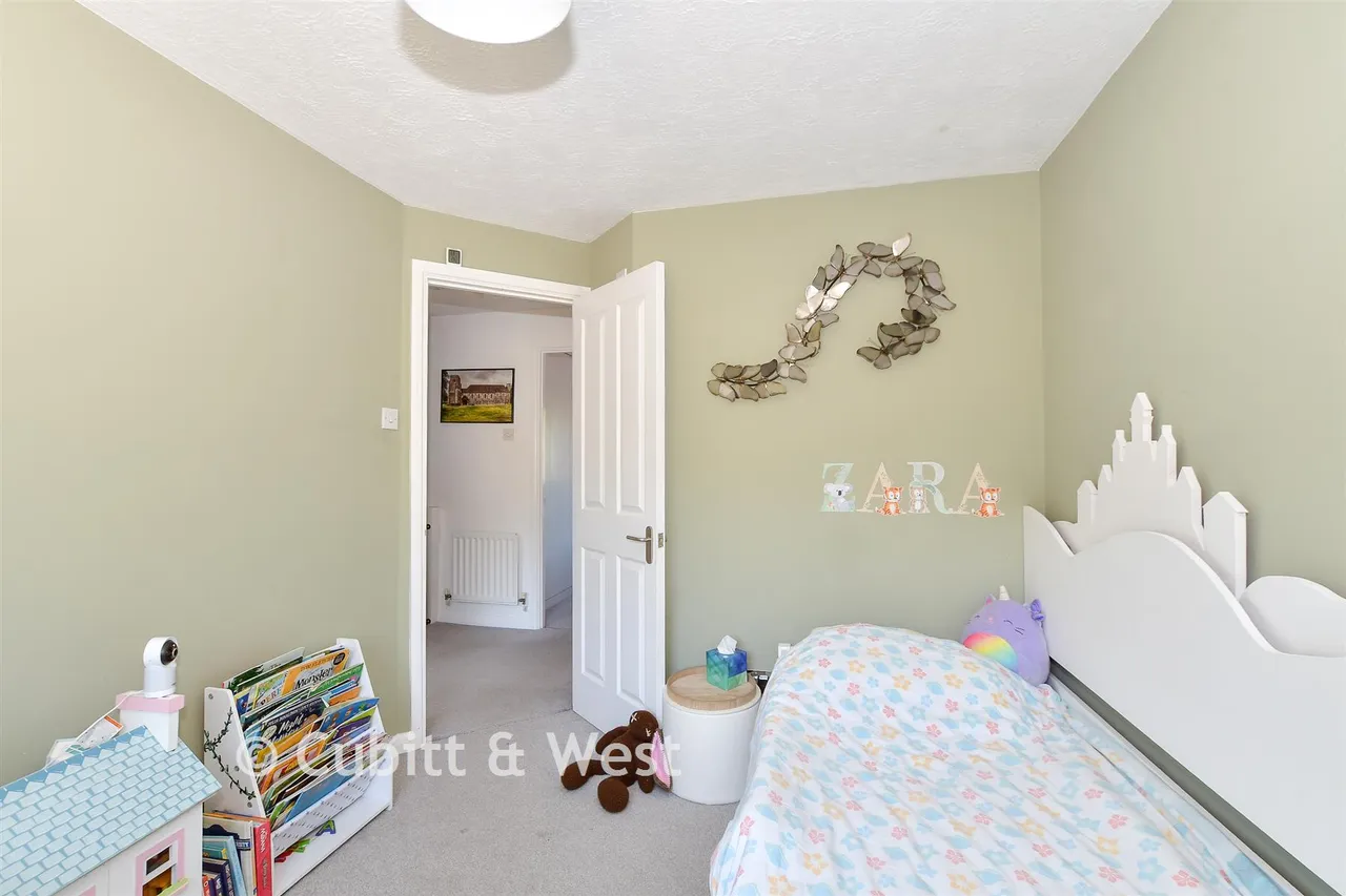 Longsdon Way, Caterham, CR3, photo 10