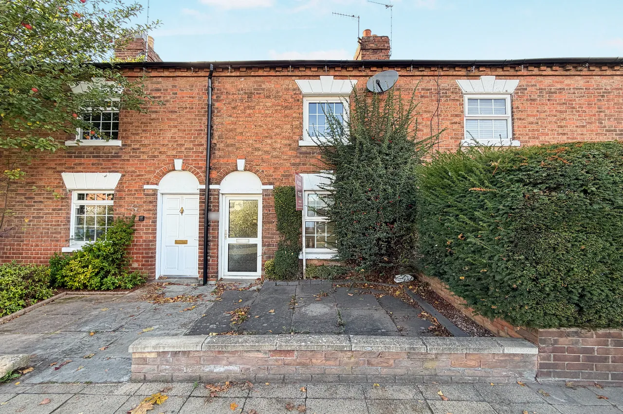 2 bed house to rent, Windsor Street, Stratford-upon-Avon, CV37