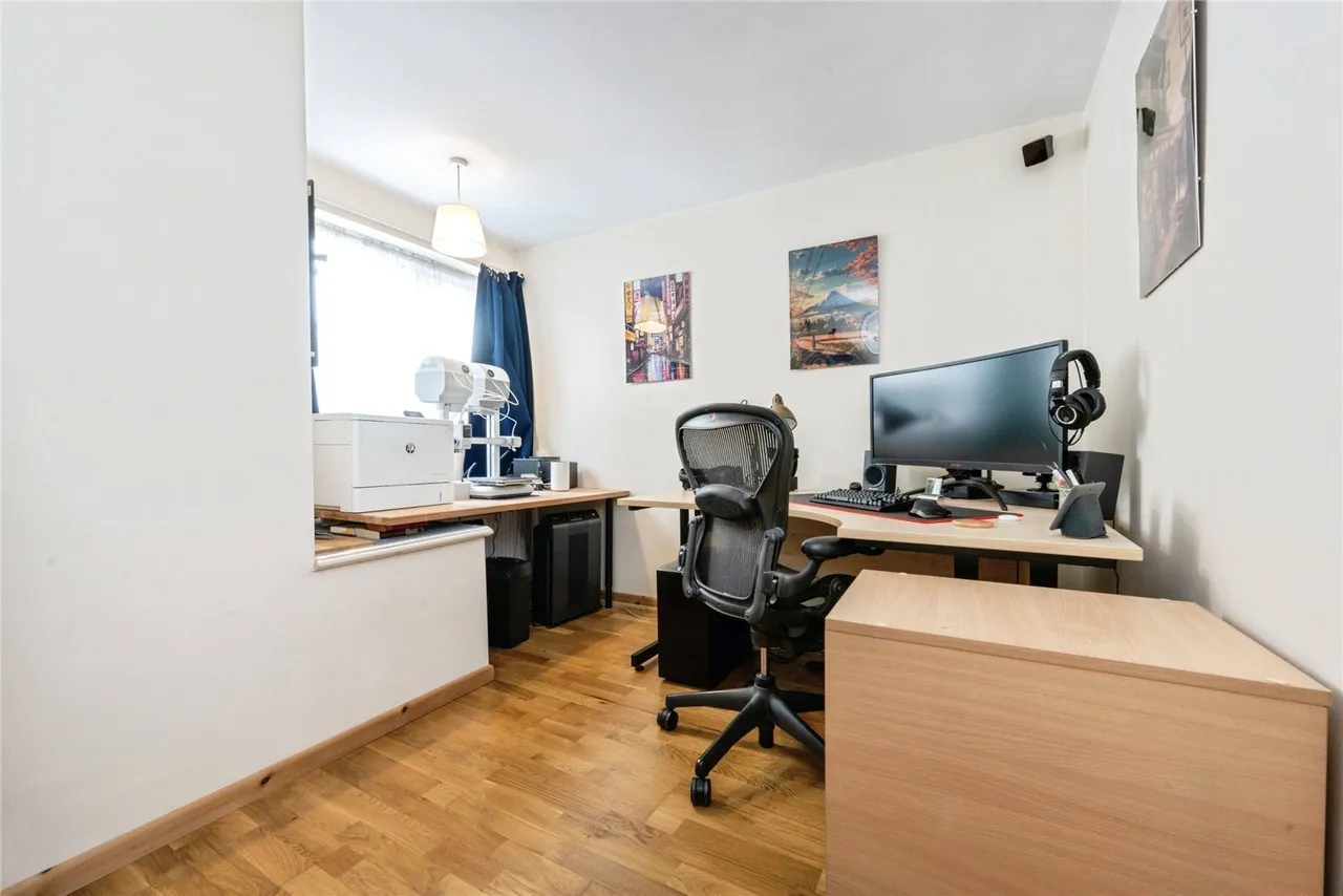 Chiltern Gardens, Leighton Buzzard, Bedfordshire, LU7, photo 17