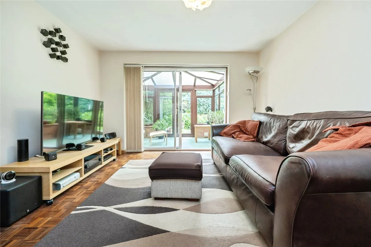 Chiltern Gardens, Leighton Buzzard, Bedfordshire, LU7, photo 2
