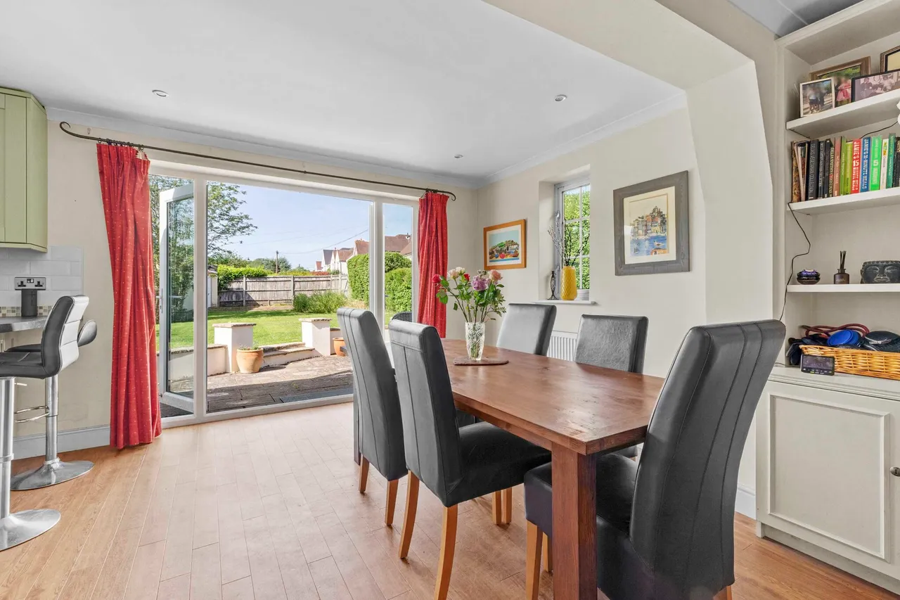 Highlands Road, Seer Green, HP9, photo 13