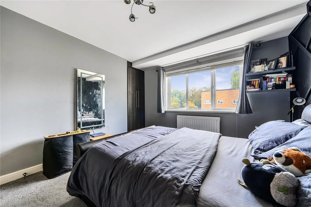 Lismore Crescent, Crawley, RH11, photo 10