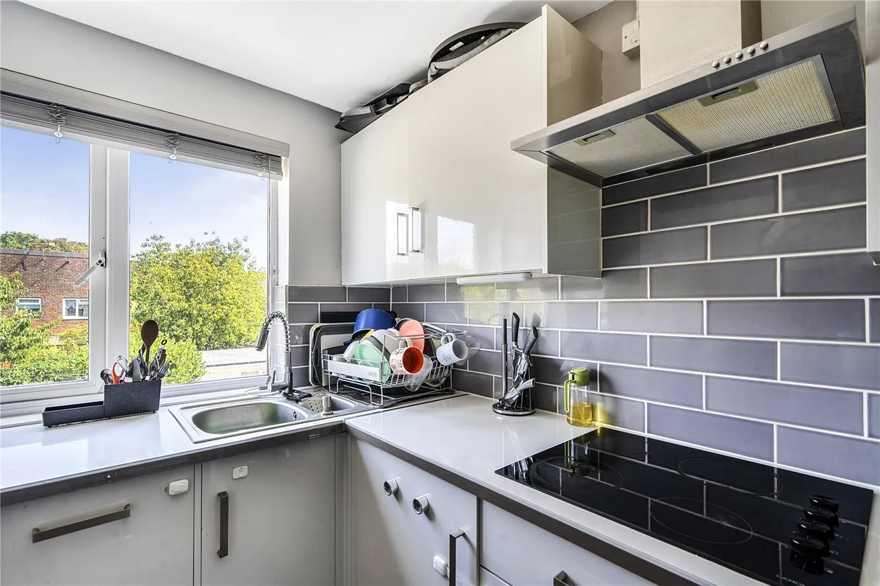 Lismore Crescent, Crawley, RH11, photo 20