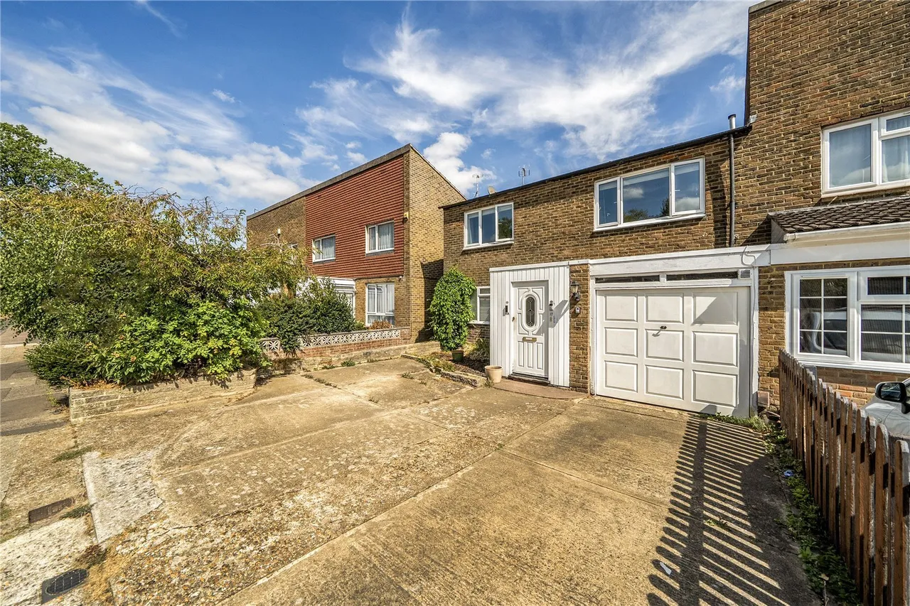 Lismore Crescent, Crawley, RH11, photo 14