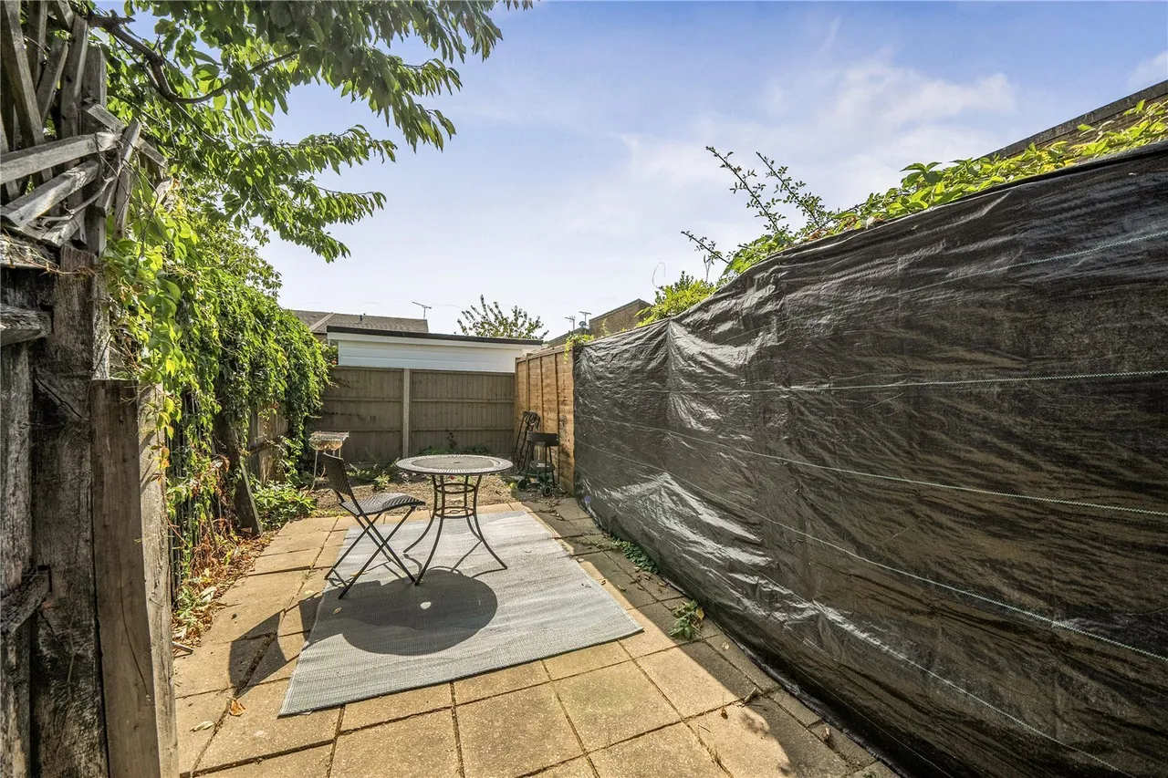 Lismore Crescent, Crawley, RH11, photo 17