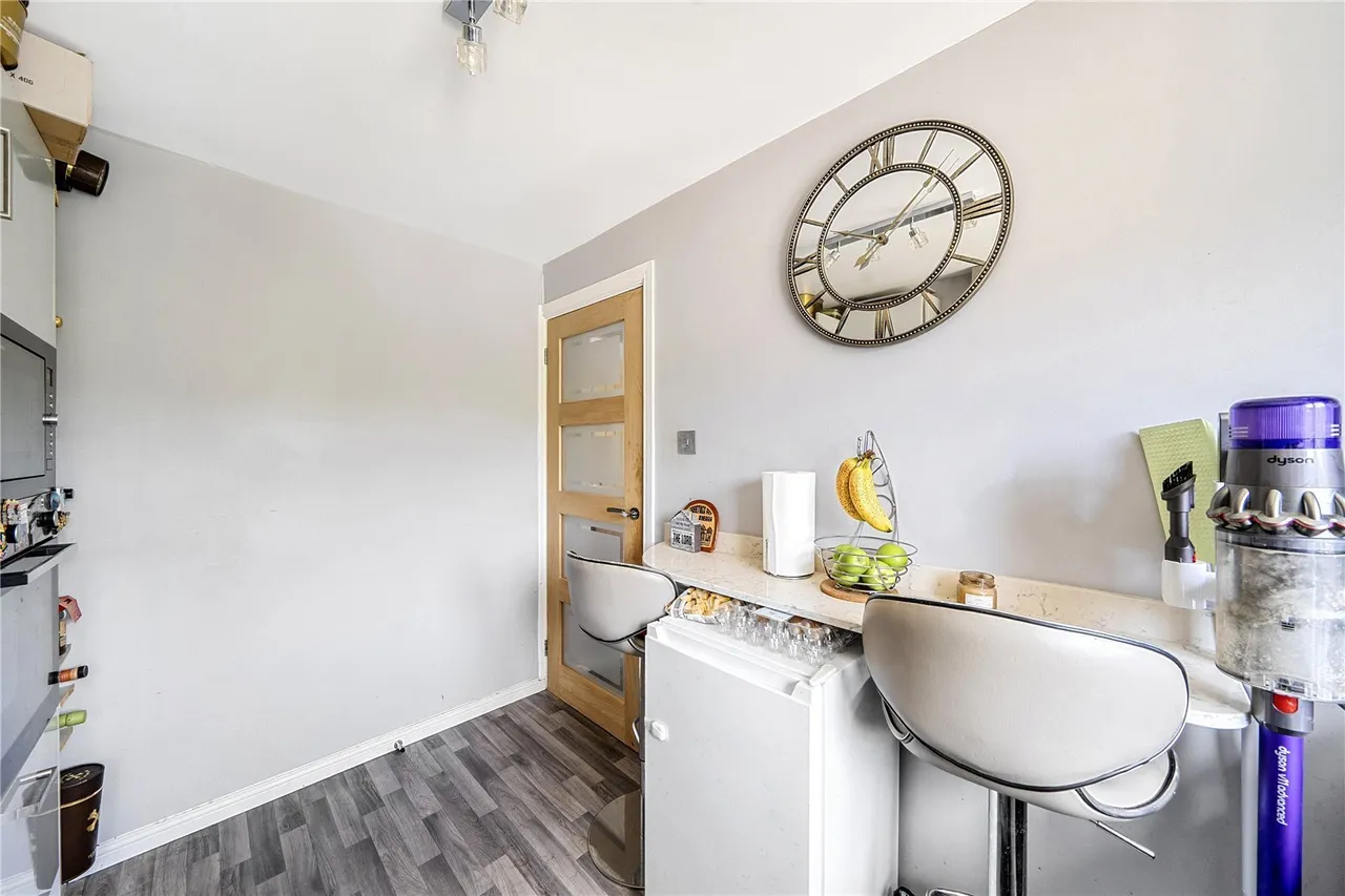 Lismore Crescent, Crawley, RH11, photo 19