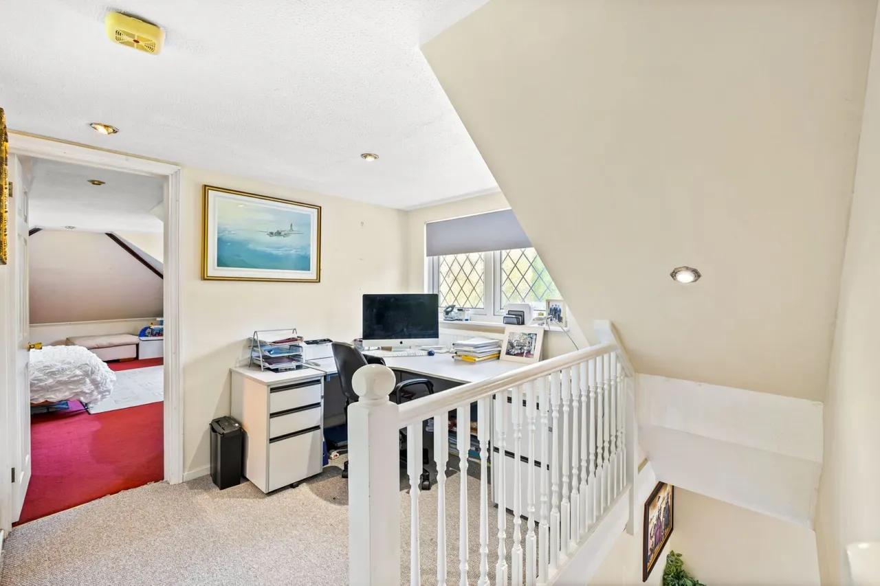Zaynah Hophurst Hill, Crawley Down, Crawley, Crawley, RH10 4LP, photo 23