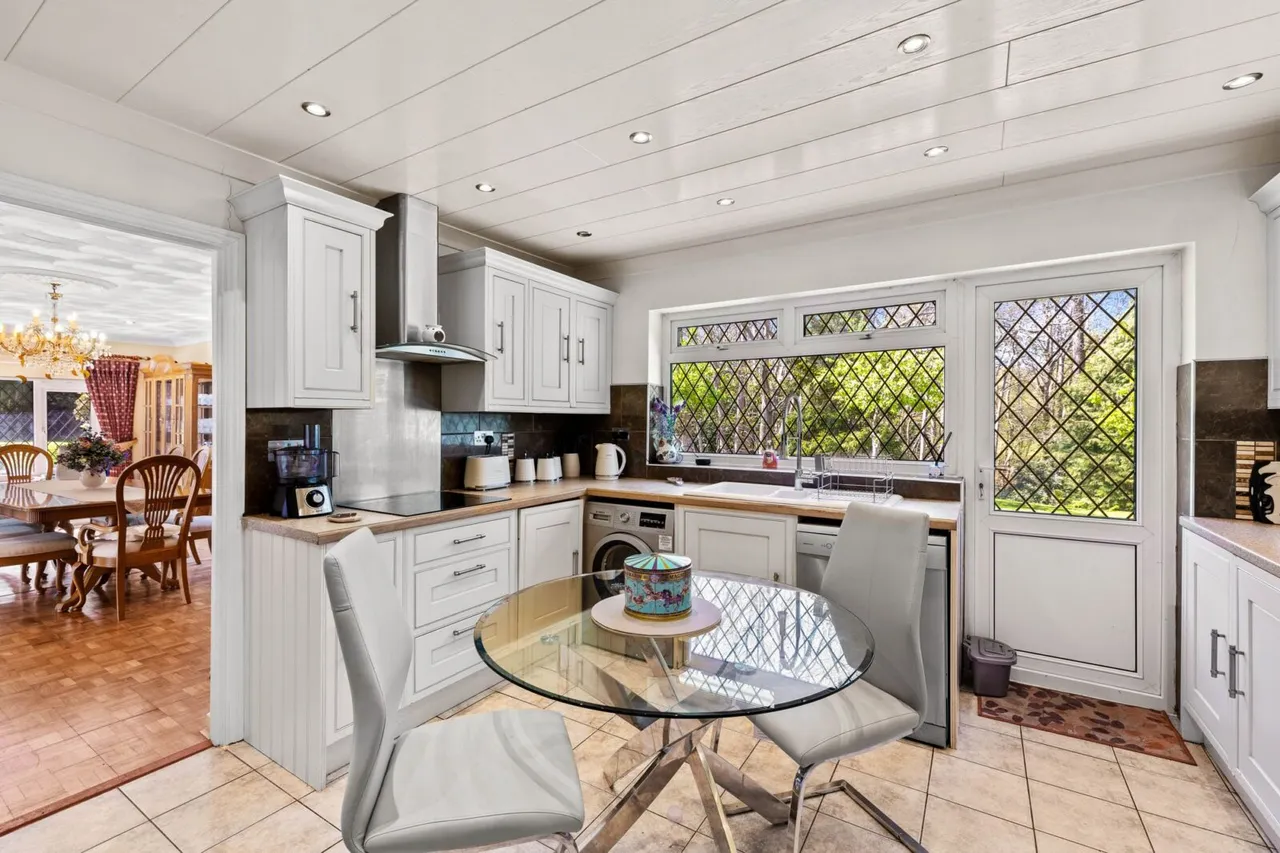 Zaynah Hophurst Hill, Crawley Down, Crawley, Crawley, RH10 4LP, photo 9